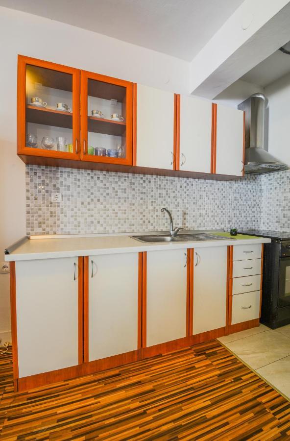 Apartment Guest House Leo Задар Екстер'єр фото
